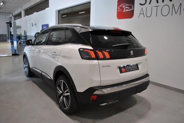 Peugeot 3008 image 2