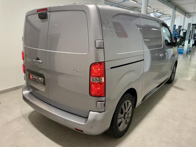 Citroen Jumpy image 4