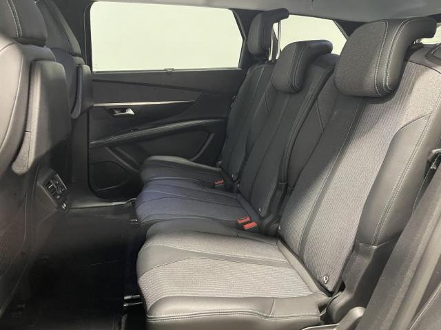 Peugeot 5008 image 8
