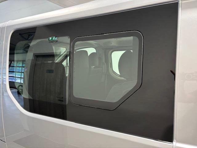 Renault Trafic image 9