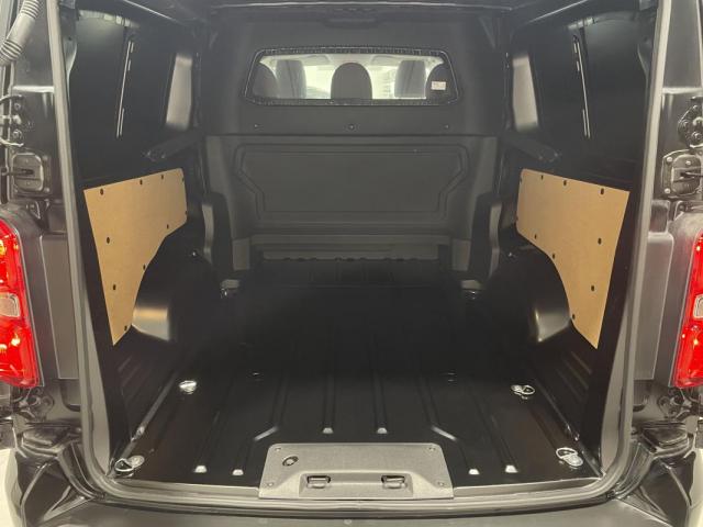 Citroen Jumpy image 3