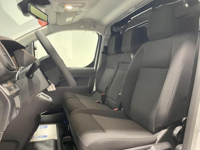 Peugeot Expert image 8