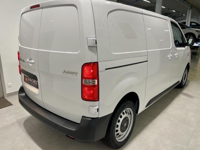 Citroen Jumpy image 8