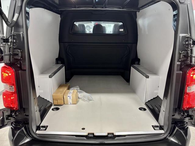 Citroen Jumpy image 1