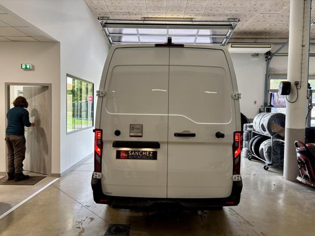 Renault Master image 8