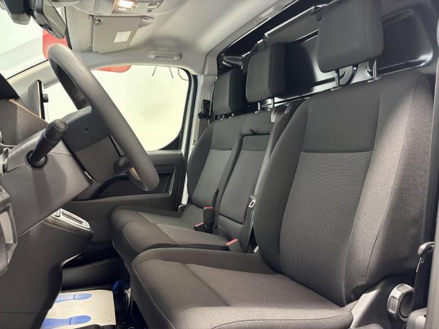 Citroen Jumpy image 6