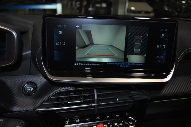 Peugeot 2008 image 3