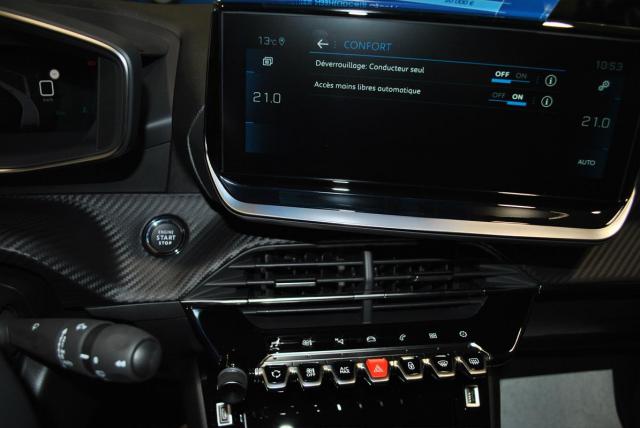 Peugeot 2008 image 1