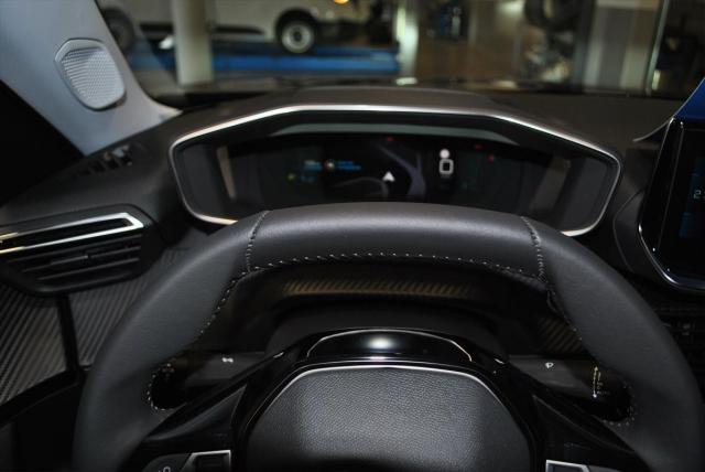 Peugeot 2008 image 4