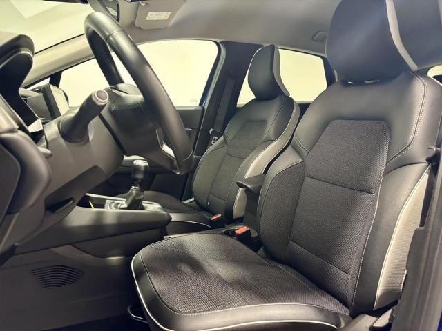 Renault Captur image 2