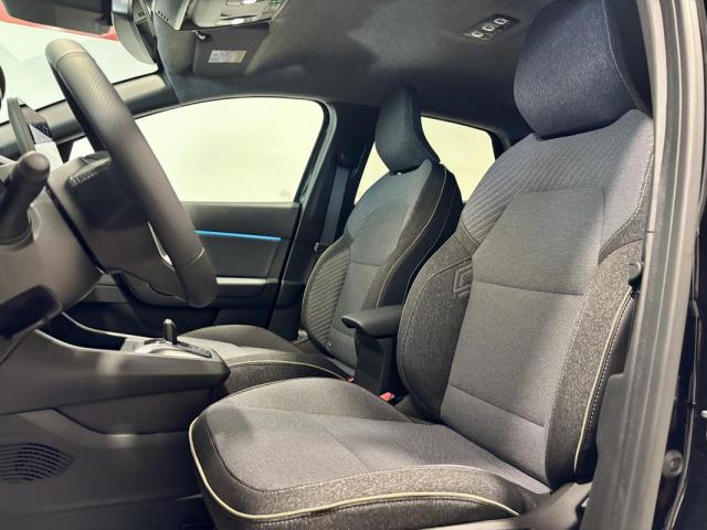 Renault Captur image 8