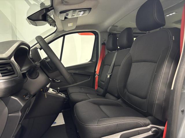 Renault Trafic image 4