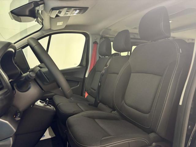 Renault Trafic image 8