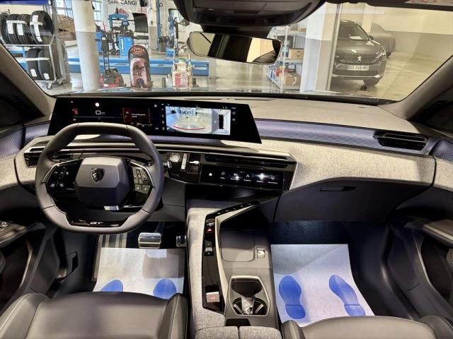 Peugeot 5008 image 2