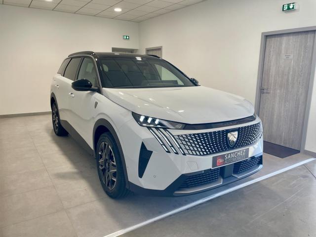 Peugeot 5008 image 1