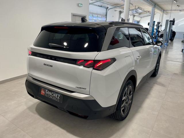 Peugeot 5008 image 2