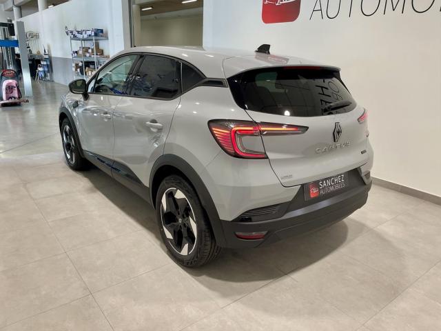 Renault Captur image 1