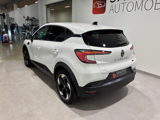 Renault Captur image 9