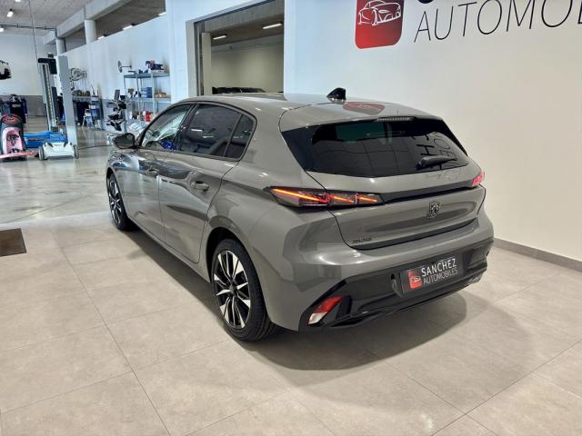 Peugeot 308 image 9
