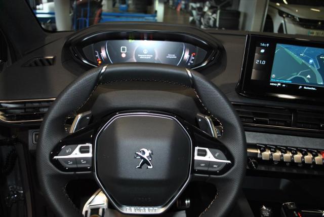 Peugeot 5008 image 6