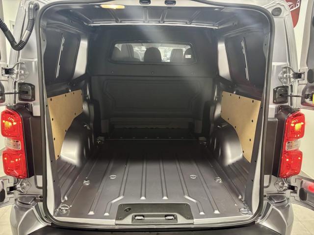 Citroen Jumpy image 8