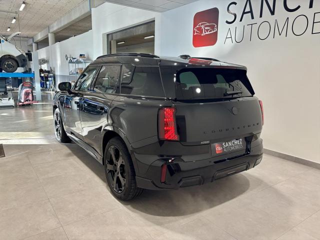 Mini Countryman image 8