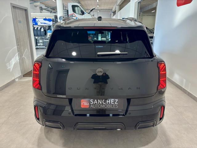 Mini Countryman image 3