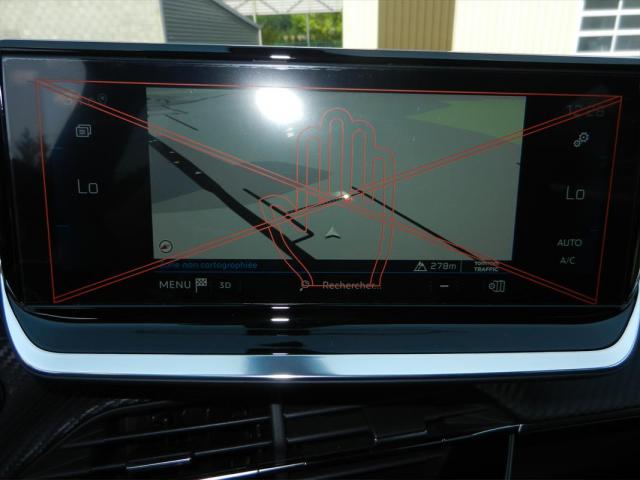 Peugeot 2008 image 8