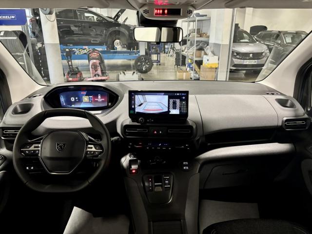 Peugeot Rifter image 9