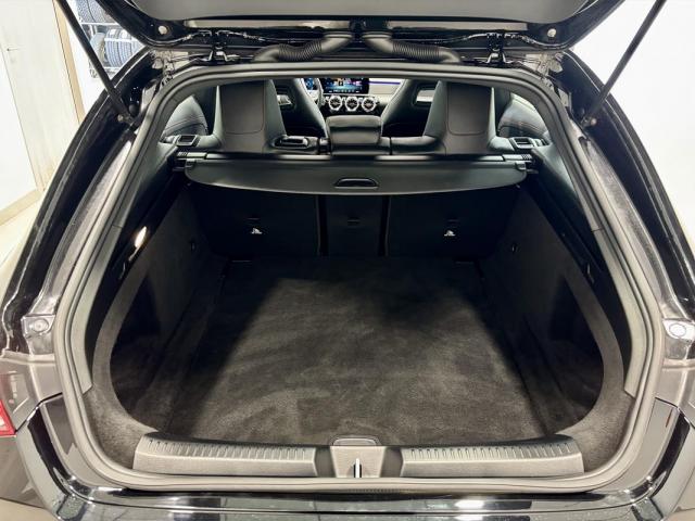 Mercedes Benz Cla Shooting Brake image 1