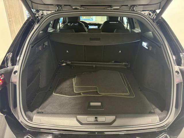 Peugeot 308 image 2