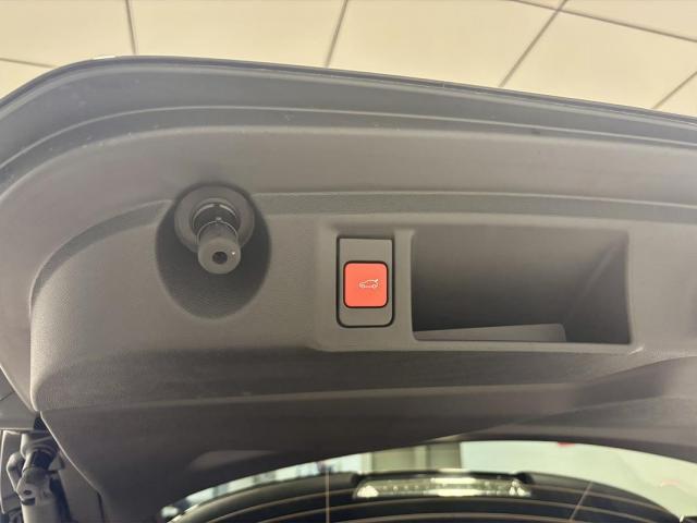 Peugeot 308 image 1