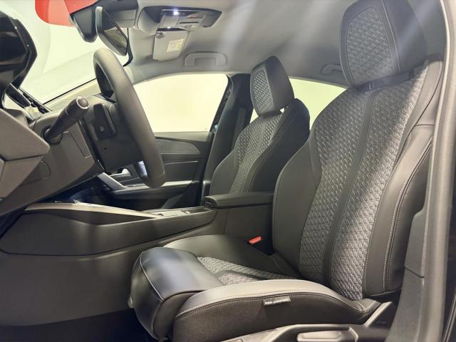 Peugeot 308 image 9