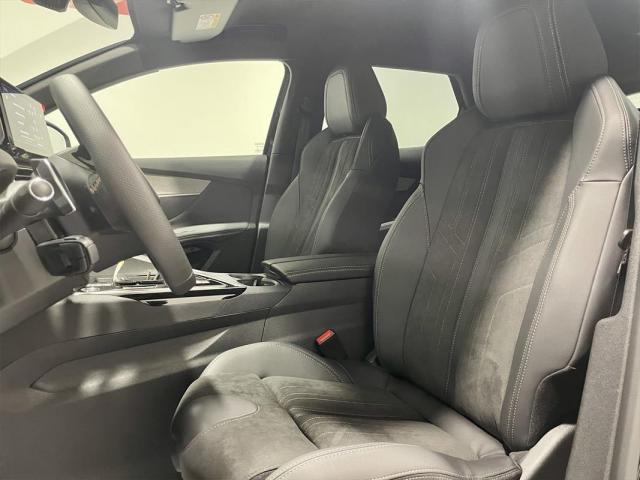 Peugeot 3008 image 2