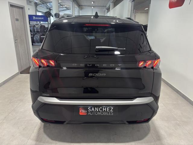 Peugeot 5008 image 1