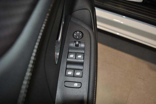Opel Mokka image 8