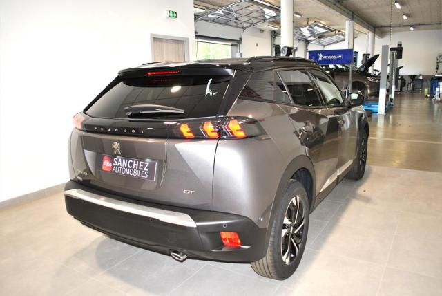Peugeot 2008 image 2