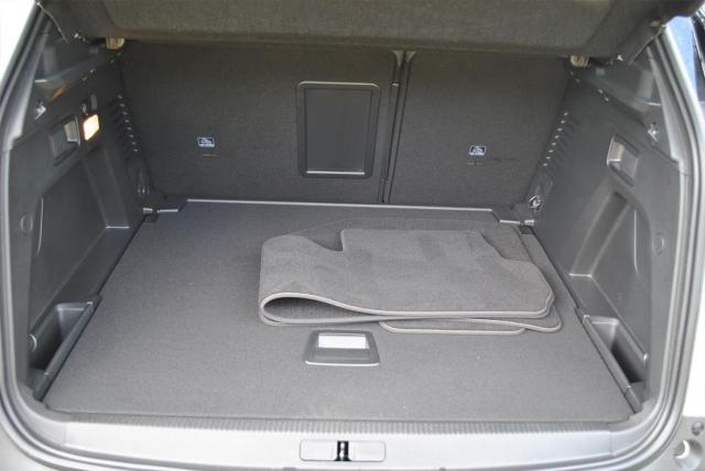 Peugeot 3008 image 2