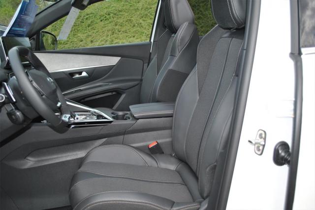 Peugeot 3008 image 9