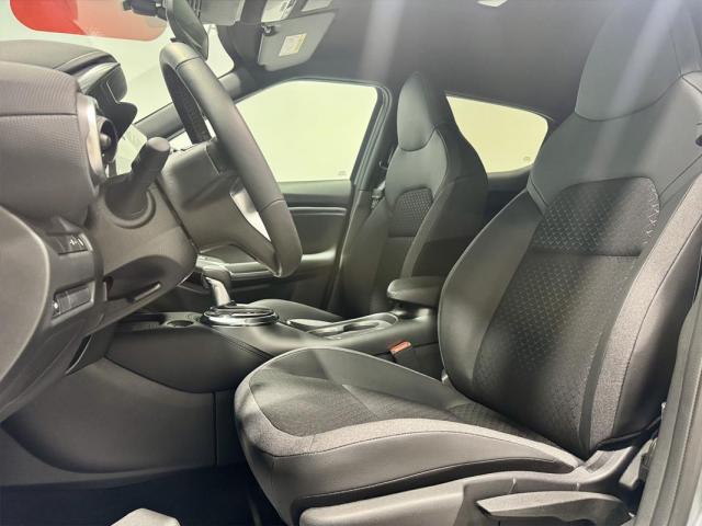 Nissan Juke image 5