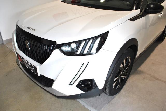 Peugeot 2008 image 6