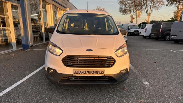 Ford Transit Courier image 9
