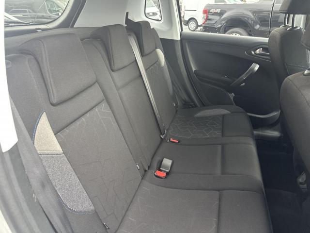 Peugeot 2008 image 1