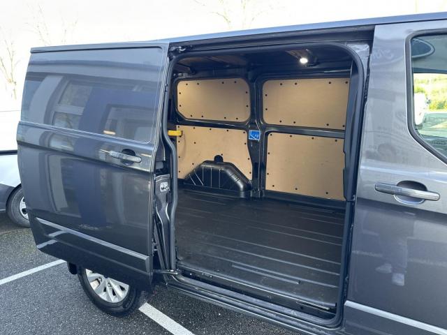 Ford Transit Custom image 3