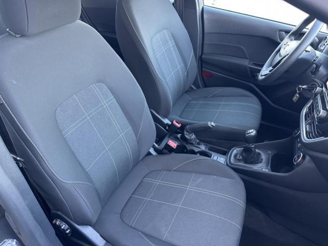 Ford Fiesta image 3