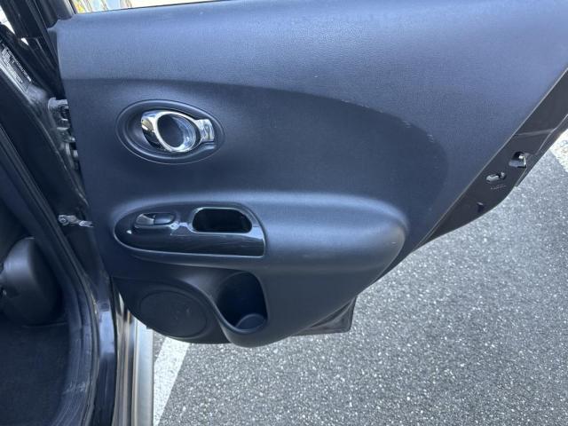 Nissan Juke image 8
