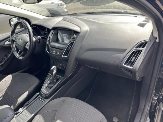 Ford Focus image 8