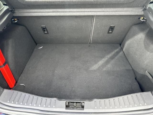 Ford Focus image 7