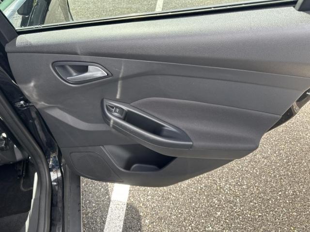 Ford Focus image 4