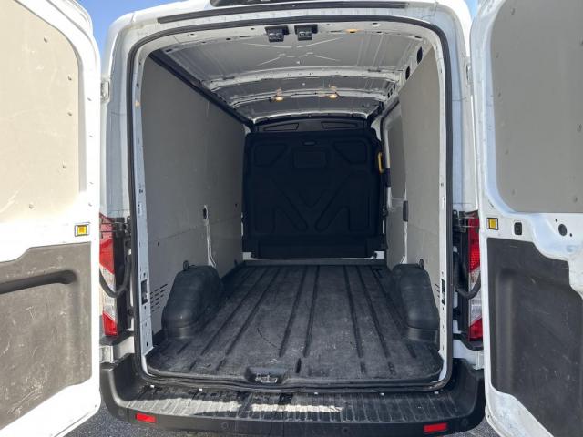 Ford Transit image 6